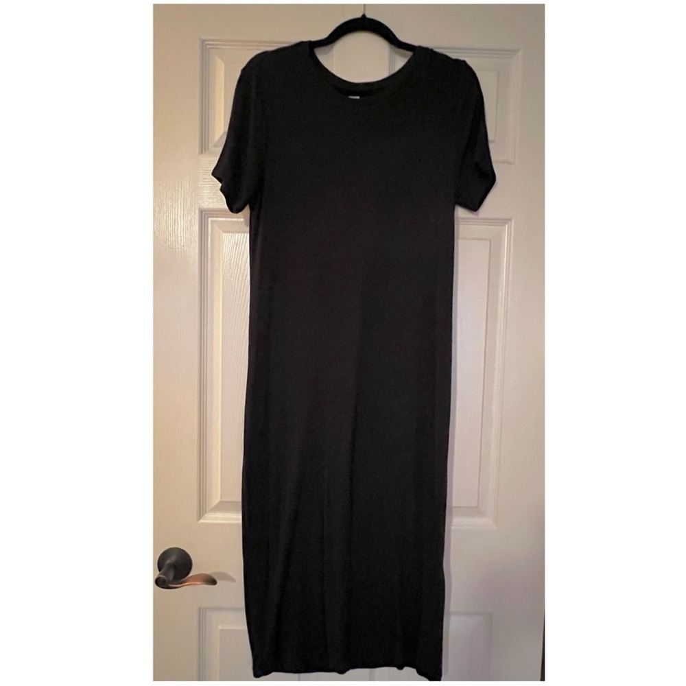 💕3/$25💕 Old Navy Black Sheath Dress Crew Neck Short Sleeve